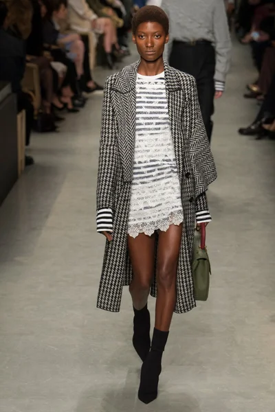 Look 53